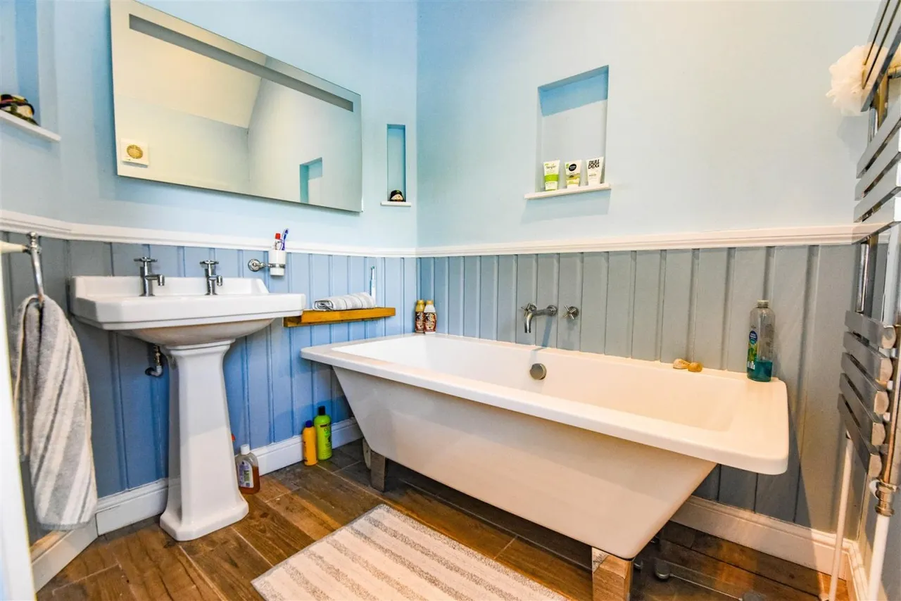 Kingscote, Tetbury, GL8, photo 23
