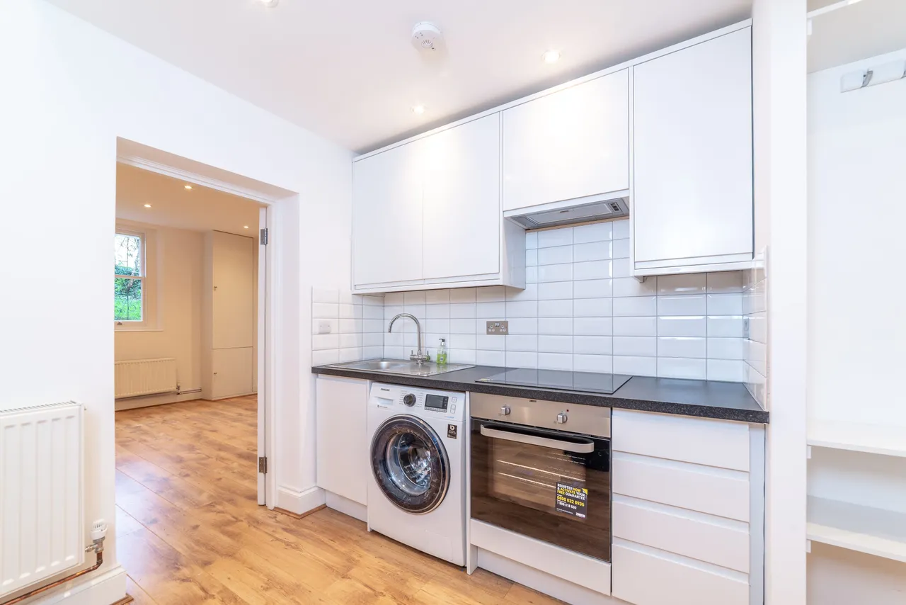 Flat 3, 13 Adamson Road, London, photo 4