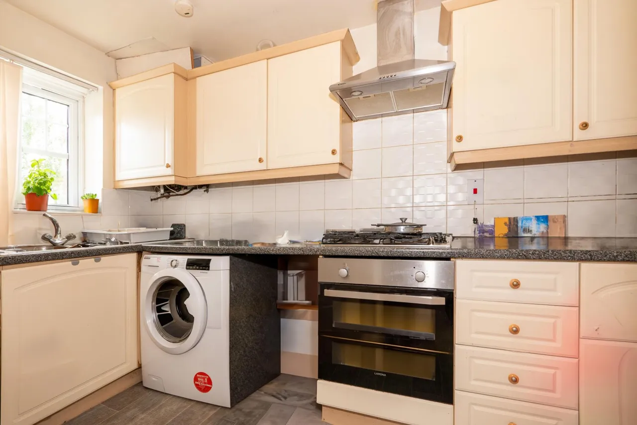 Deanery Court, Cheetham Hill, M8, photo 4