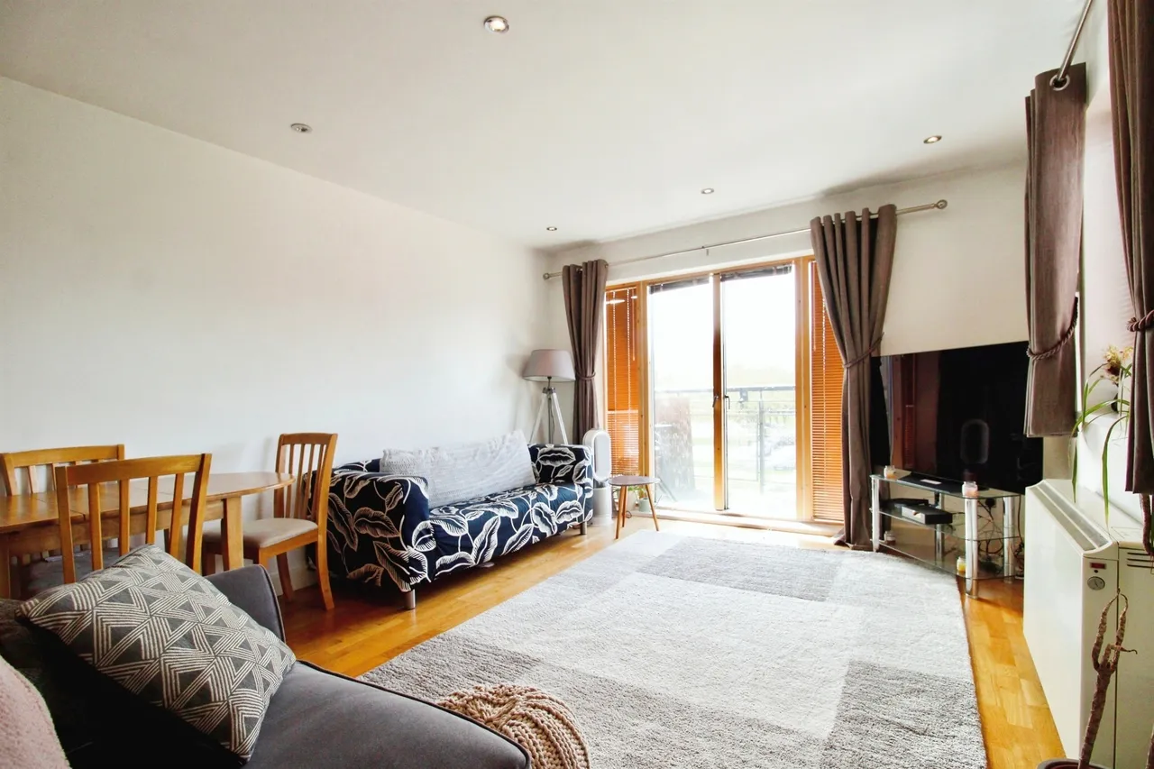 Henke Court, Cardiff, CF10, photo 6