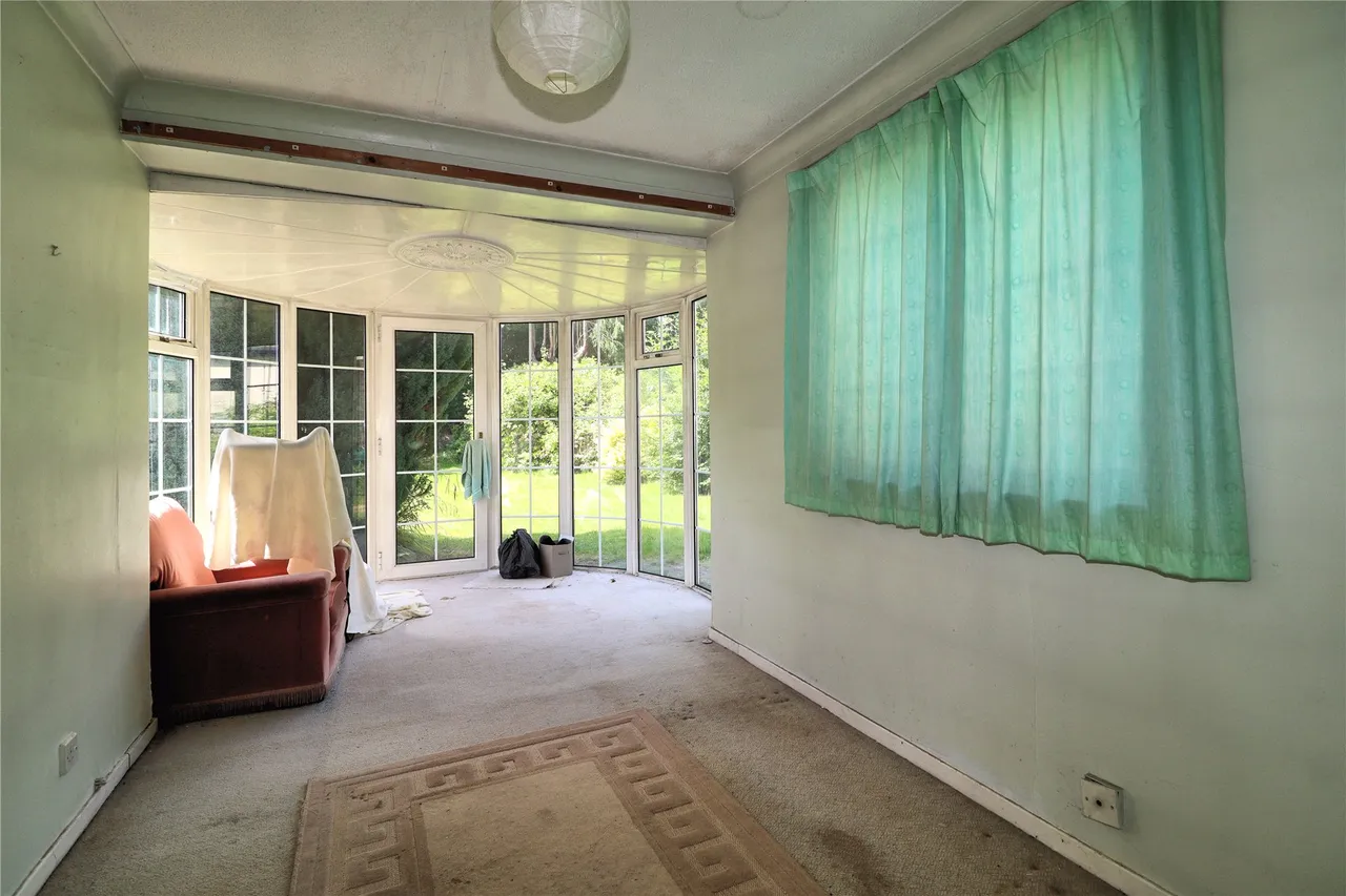 Turnoak Avenue, Woking, GU22, photo 9