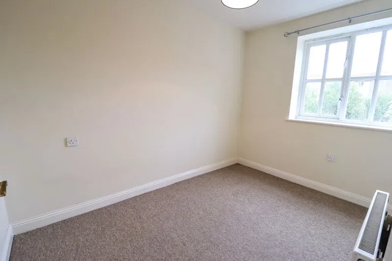 Knaresborough Court, Bletchley, Milton Keynes, Buckinghamshire, MK3 7DS, photo 6