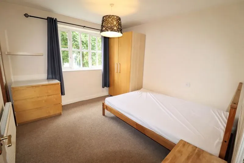 Knaresborough Court, Bletchley, Milton Keynes, Buckinghamshire, MK3 7DS, photo 4