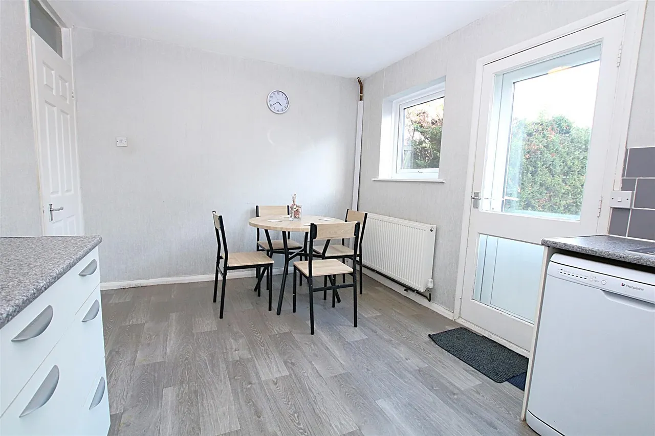 Annesley Close, Abington Vale, photo 3