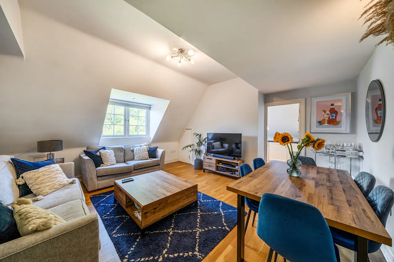 Lidgould Grove, HA4, photo 3