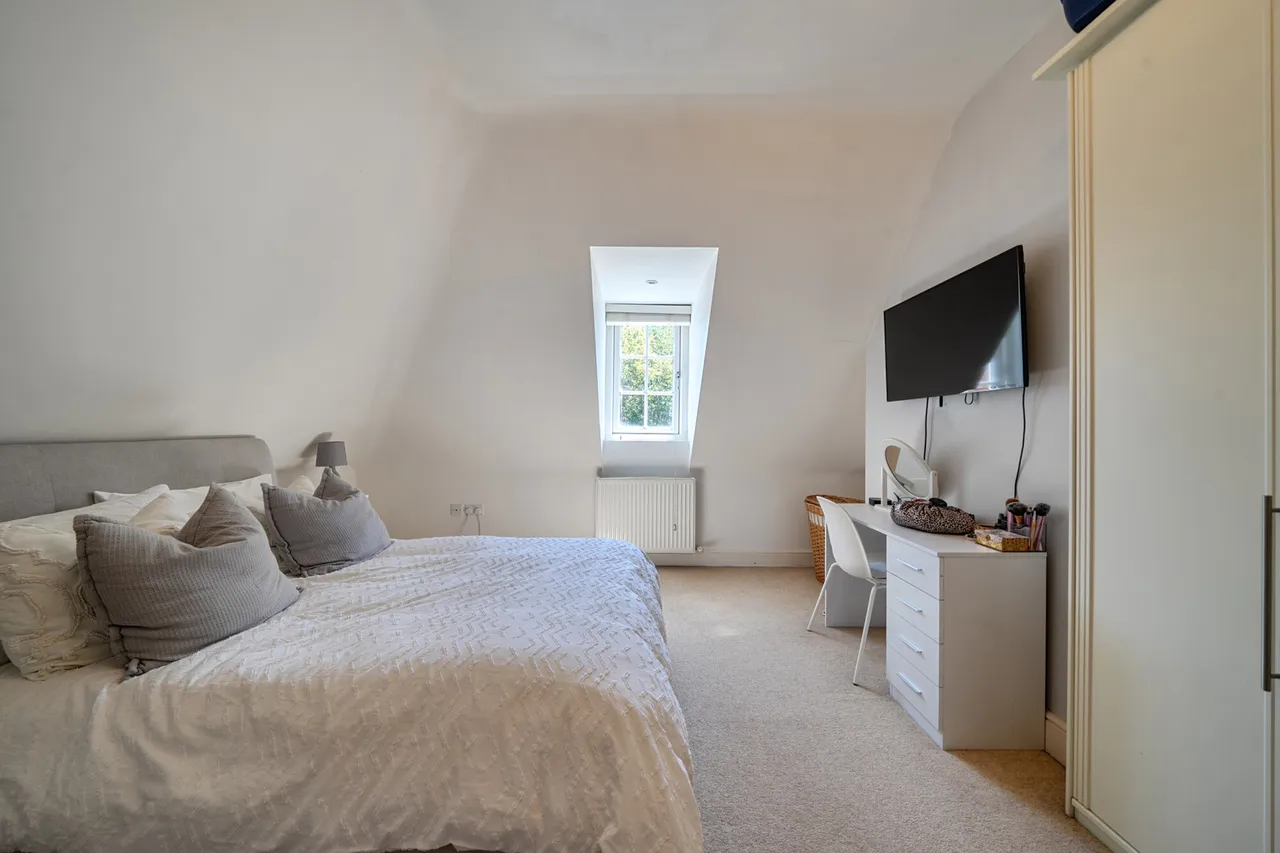 Lidgould Grove, HA4, photo 13