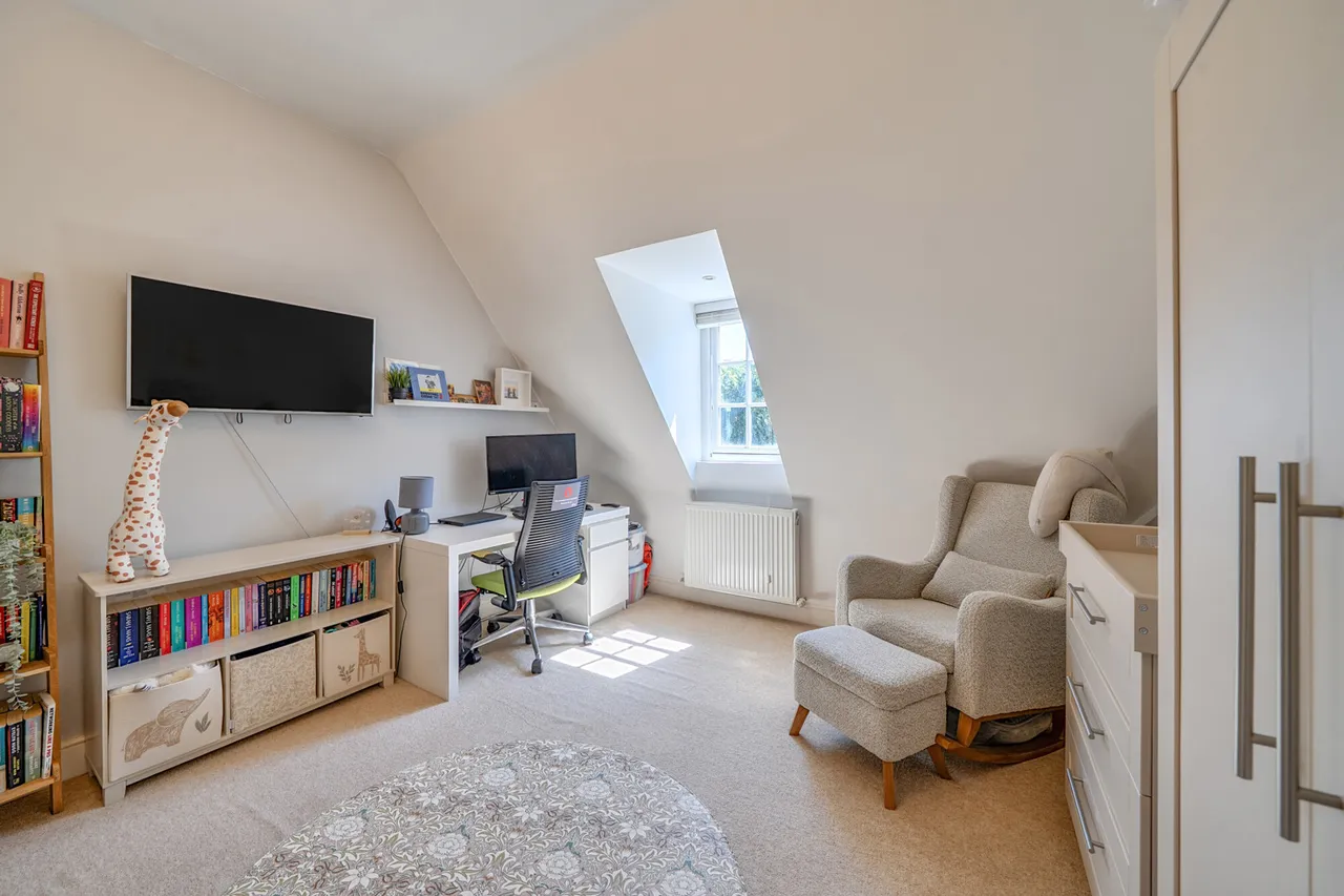 Lidgould Grove, HA4, photo 7