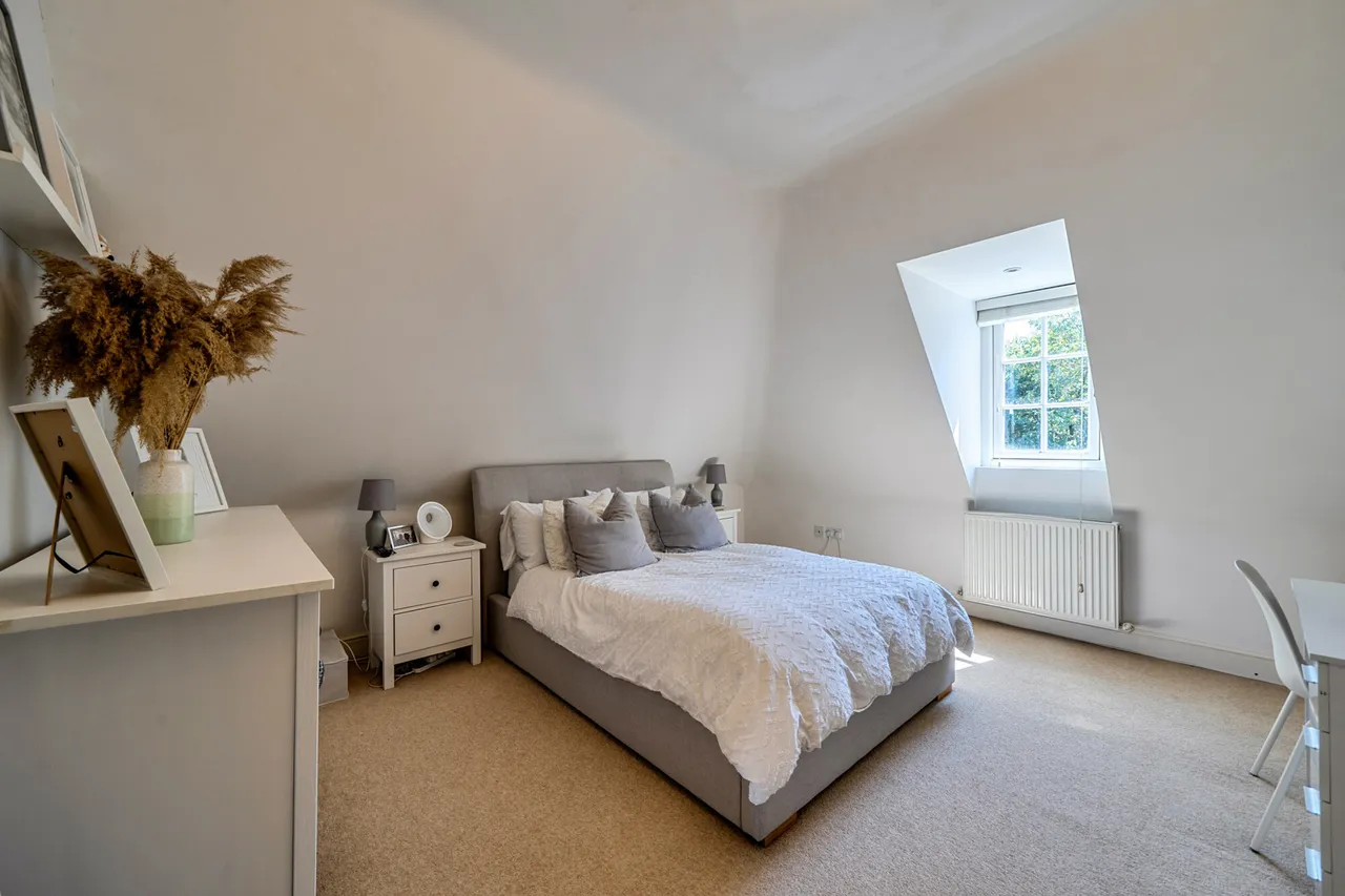 Lidgould Grove, HA4, photo 6