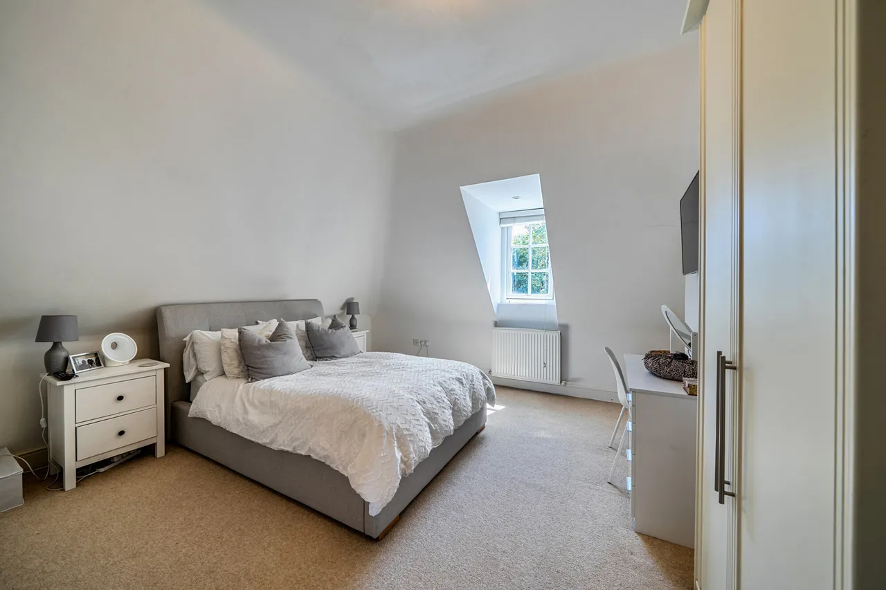 Lidgould Grove, HA4, photo 14