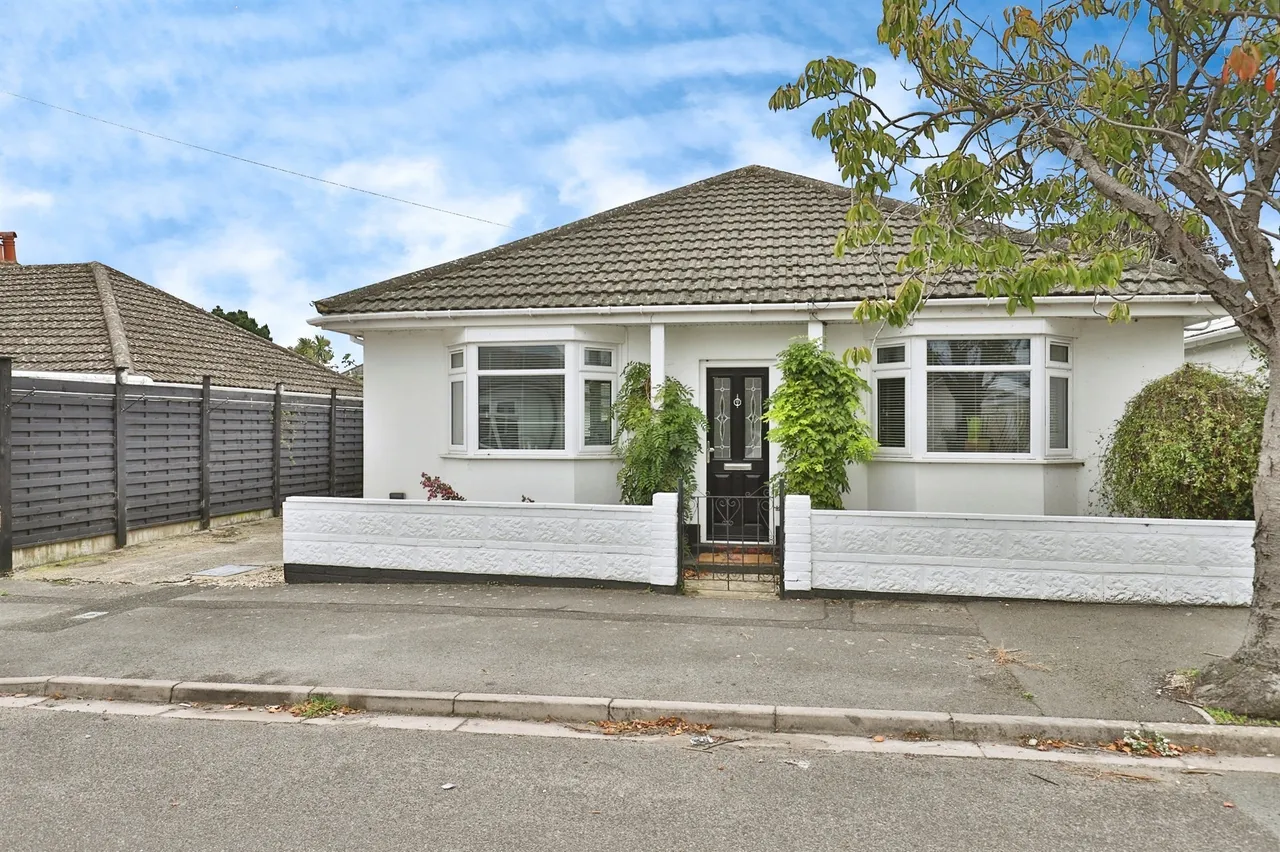 Stroud Park Avenue, Christchurch, BH23, photo 13