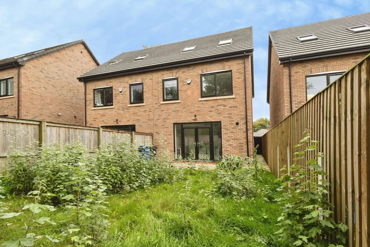 Kgn Sean Dawson Way, Stalybridge, SK15, photo 26