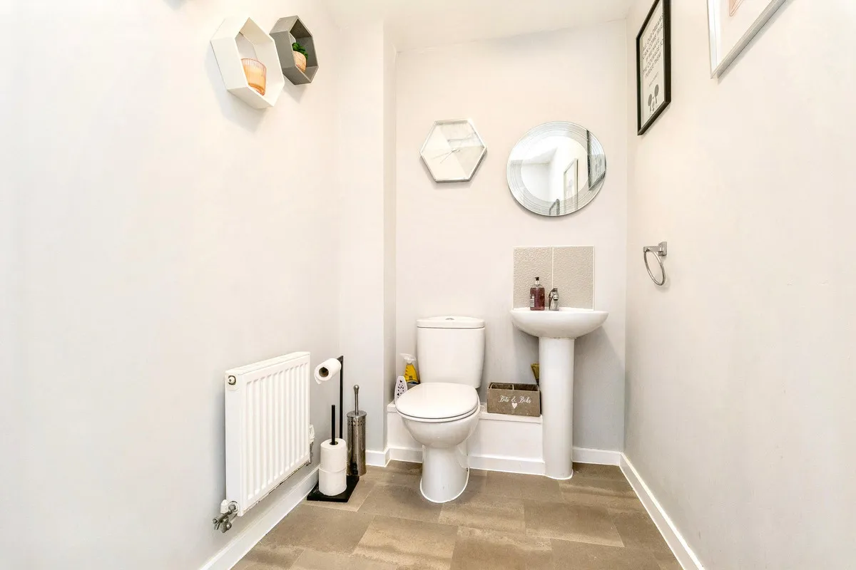 Slade Green Road, Erith, DA8, photo 4