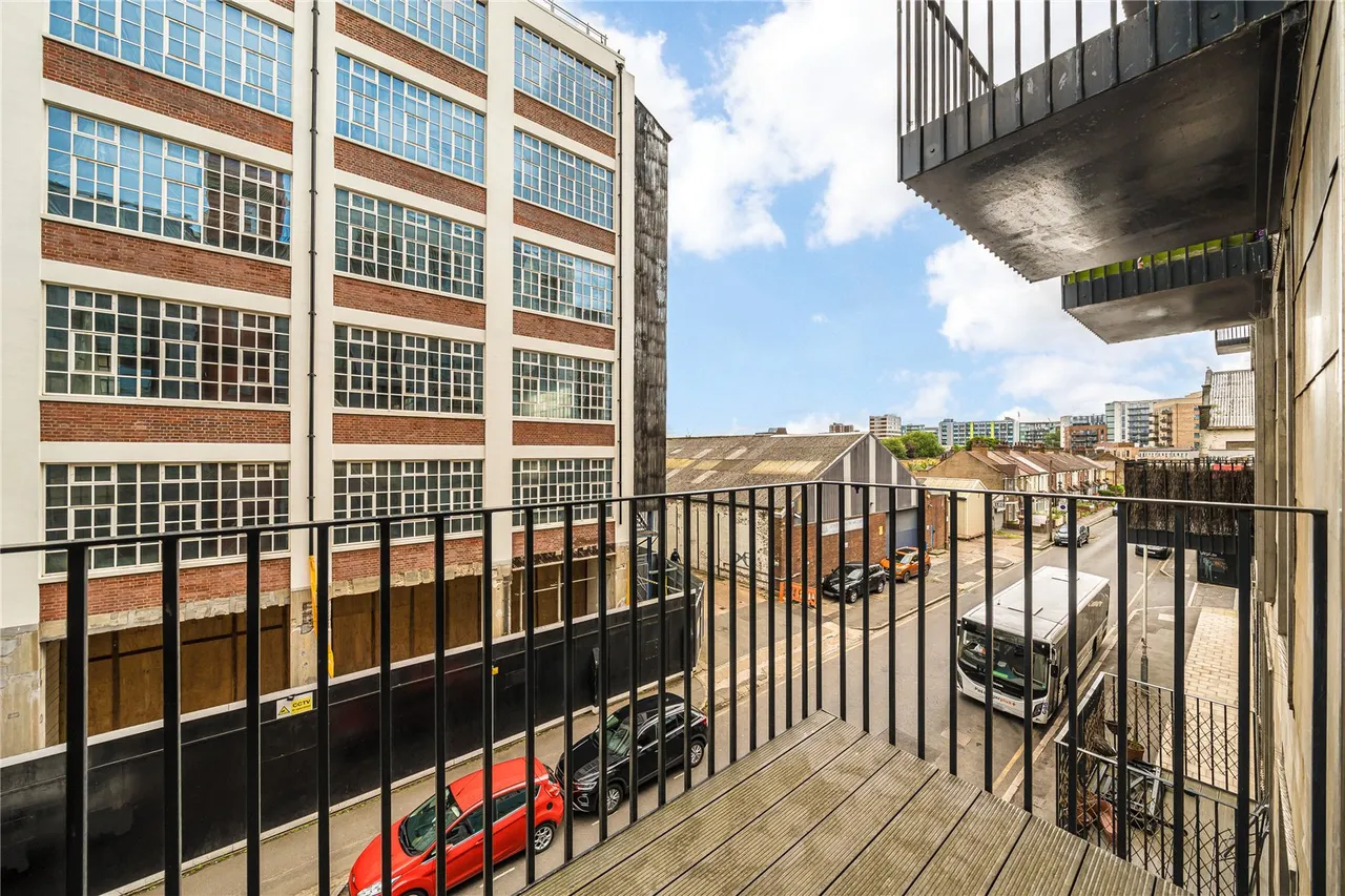 Material Walk, Hayes, UB3 1DZ, photo 4