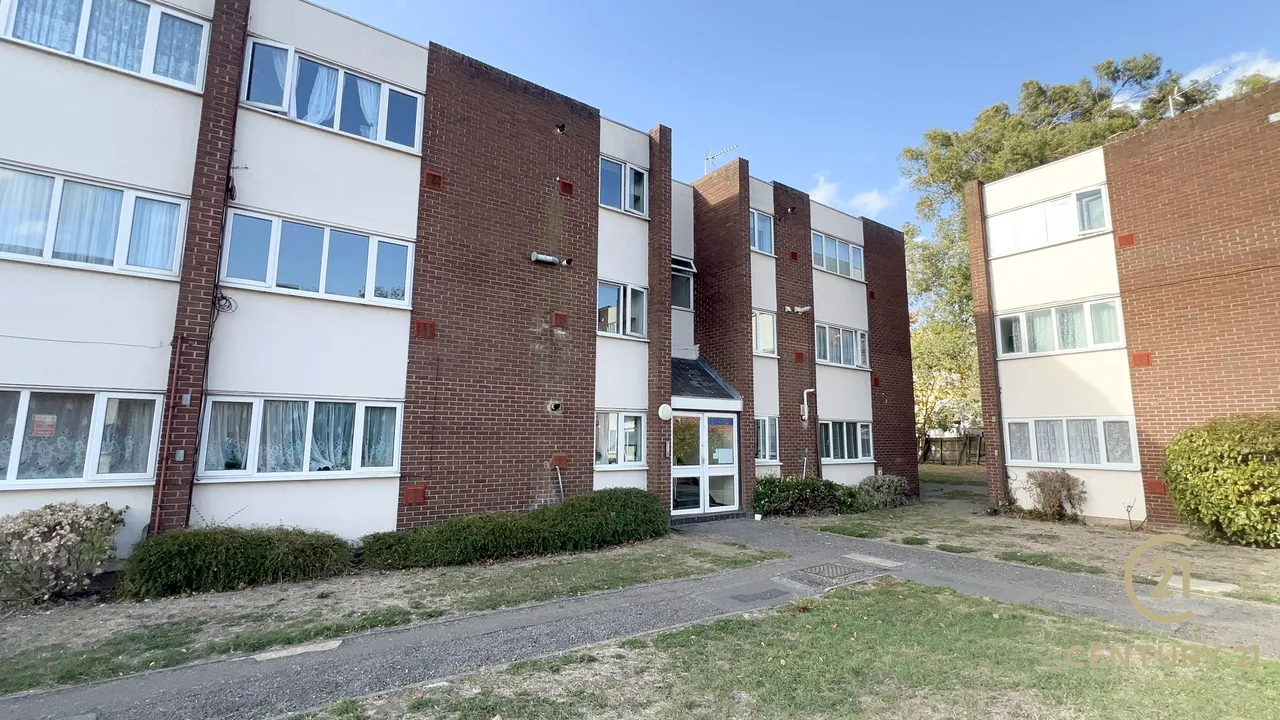 2 bed property to rent, Sandown Close, Hounslow, TW5