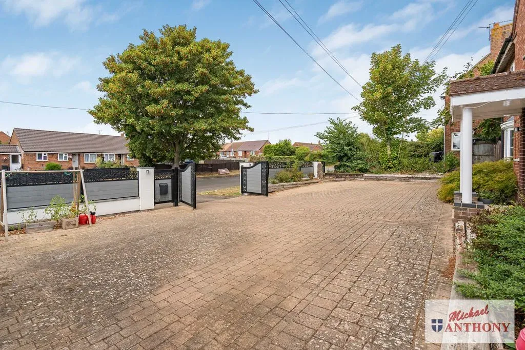 Puxley Road, Deanshanger, Milton Keynes, Northamptonshire, MK19 6JB, photo 21