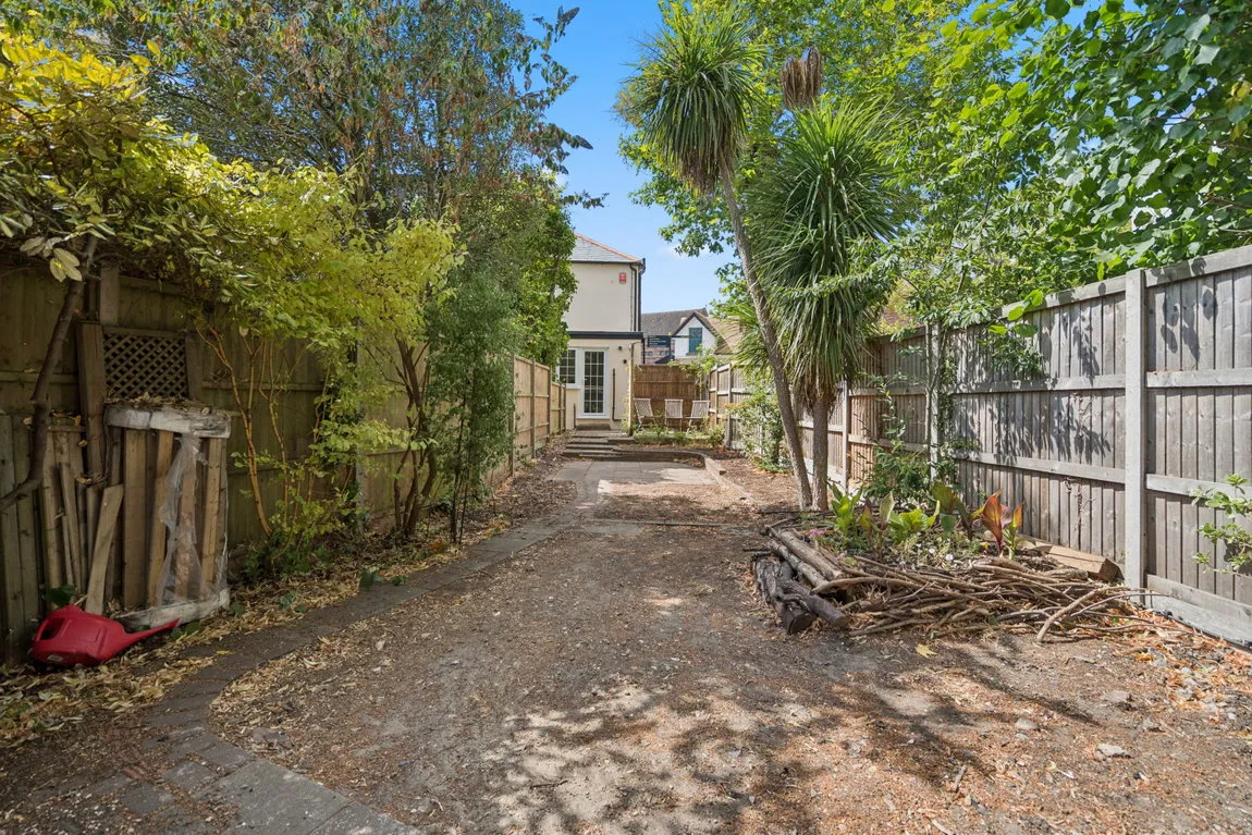 Waxwell Lane, Pinner, HA5, photo 11