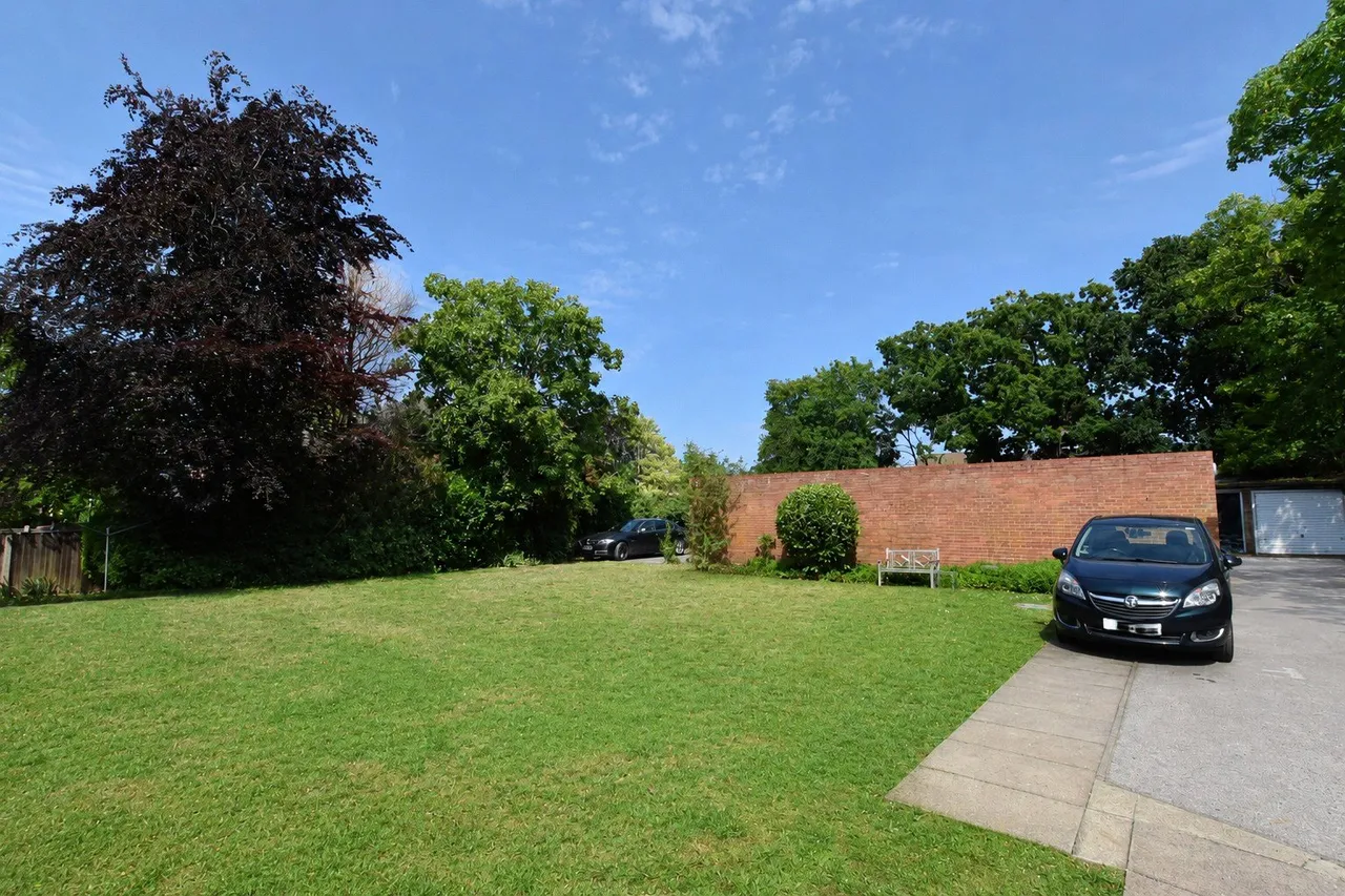 Alexandra Road, Farnborough, Hampshire, GU14 6ED, photo 9