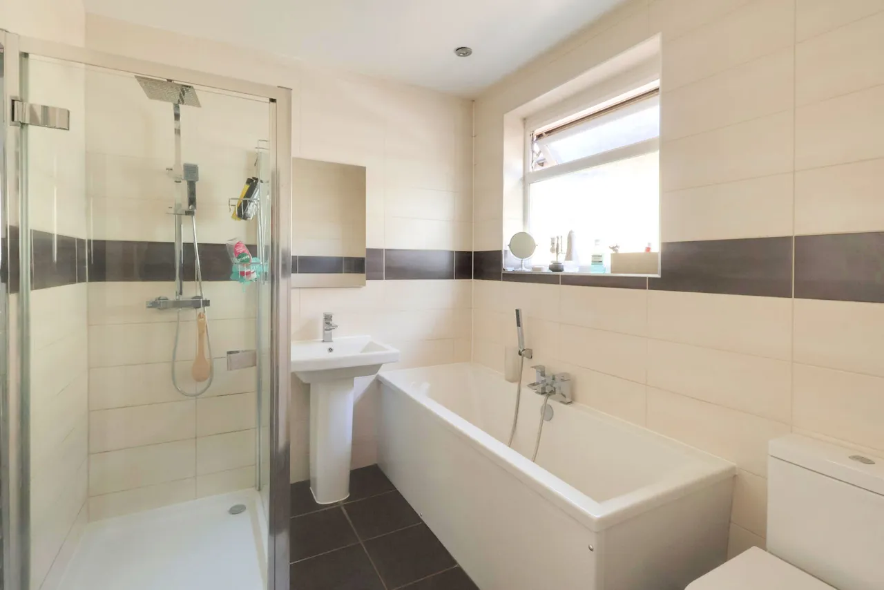 Graham Close, Croydon, CR0 8HS, photo 9