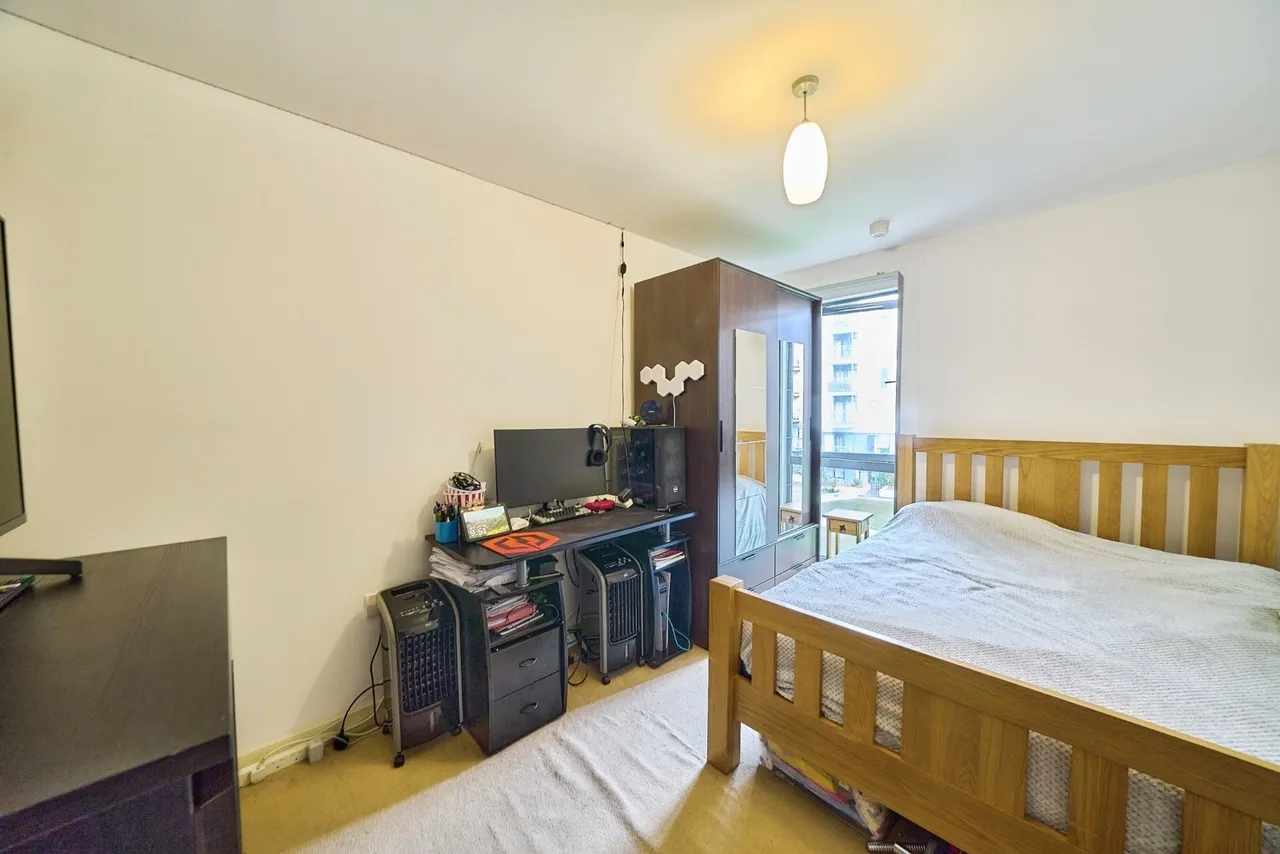 Jude Street, London, E16, photo 12