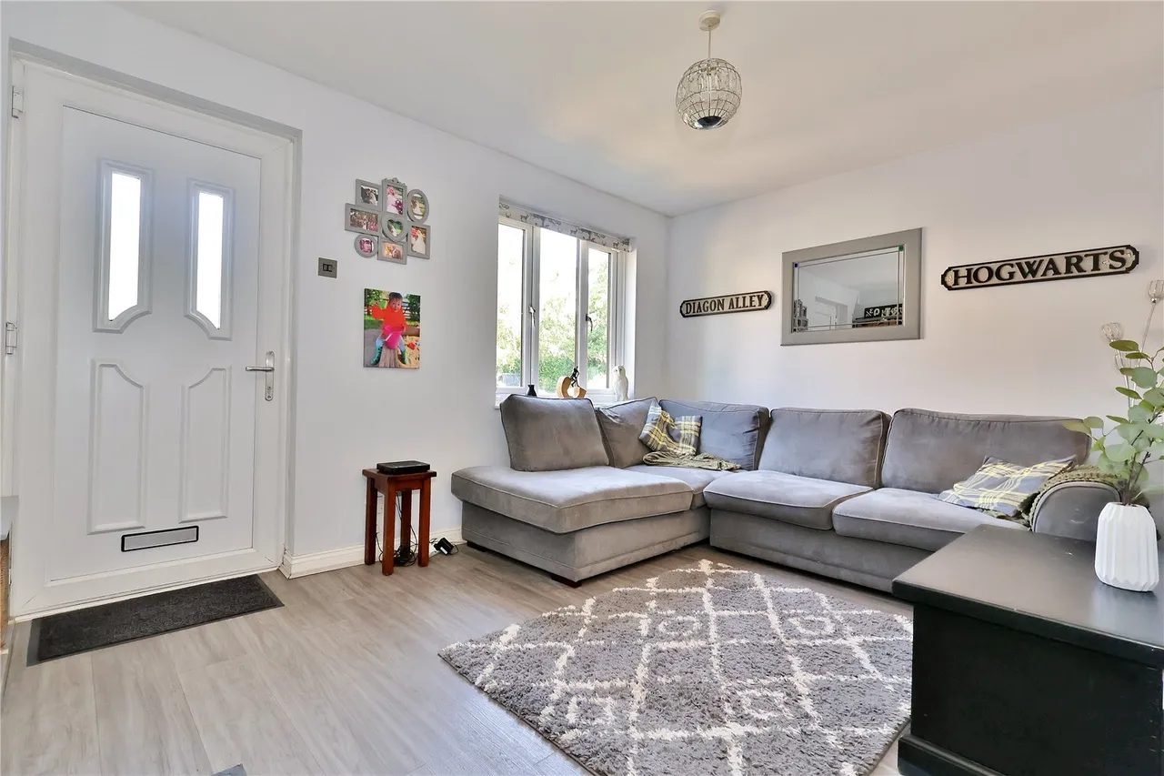 Perleybrooke Lane, Goldsworth Park, GU21, photo 5