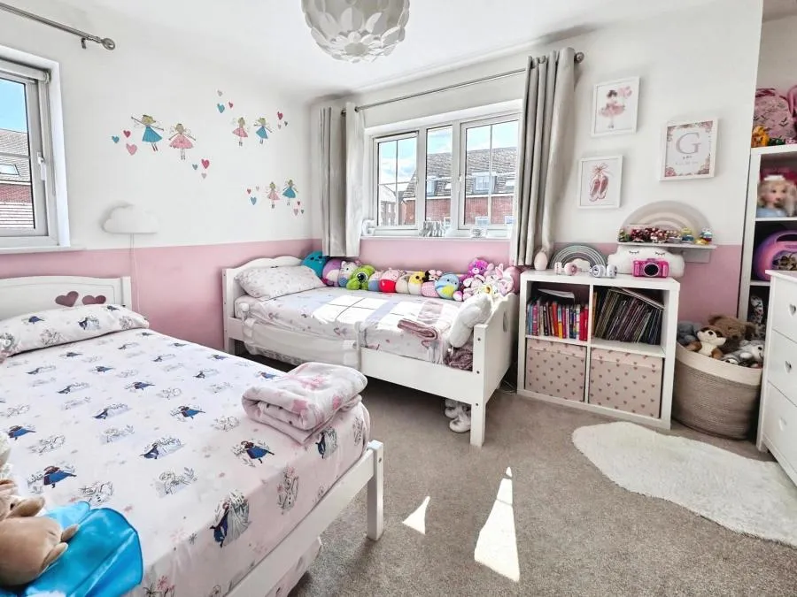 Carriage Road, Broughton, HP22, photo 7