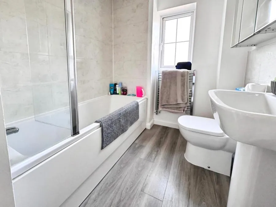 Carriage Road, Broughton, HP22, photo 9