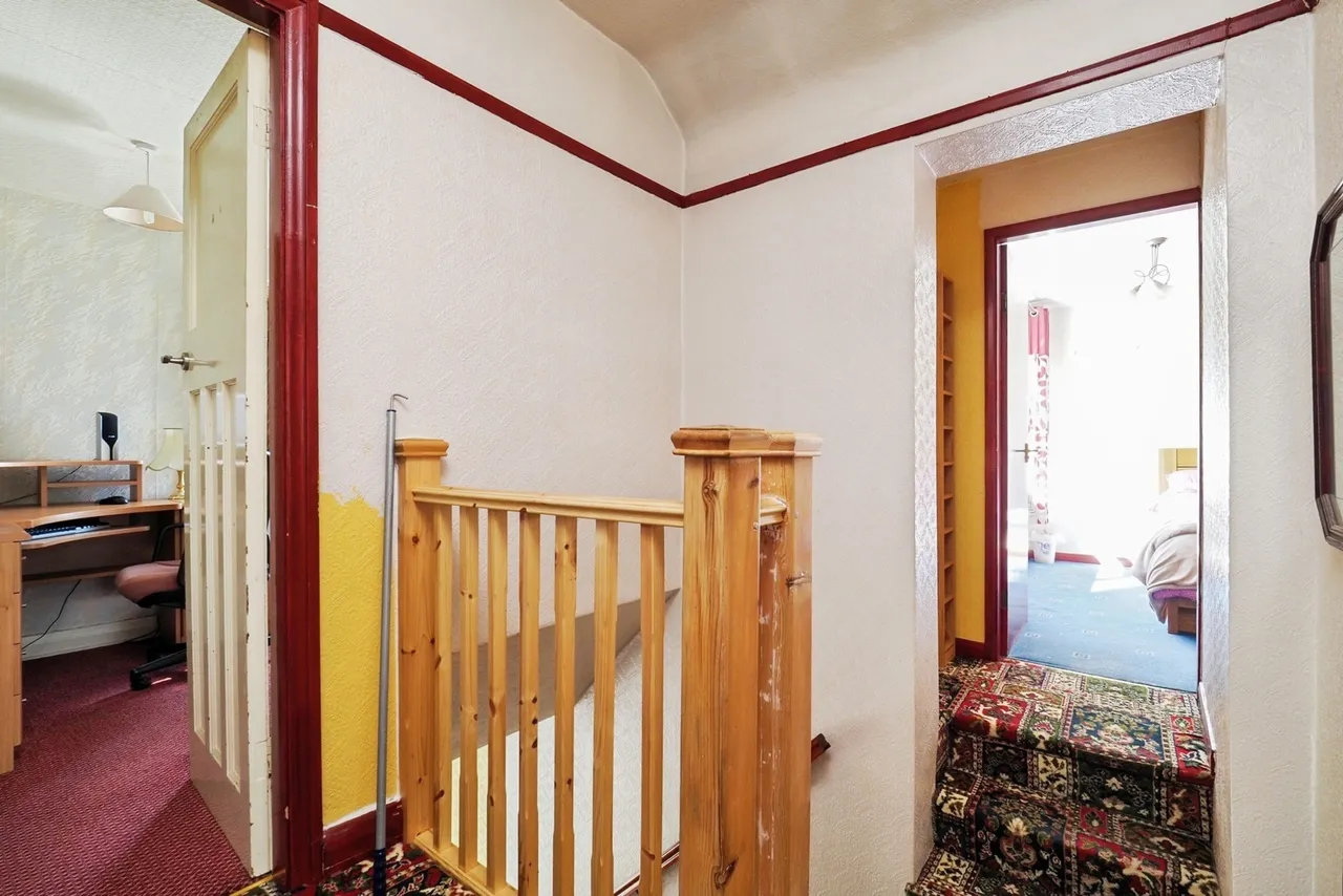 Larch Crescent, Beeston, Nottingham, Nottinghamshire, NG9, photo 24