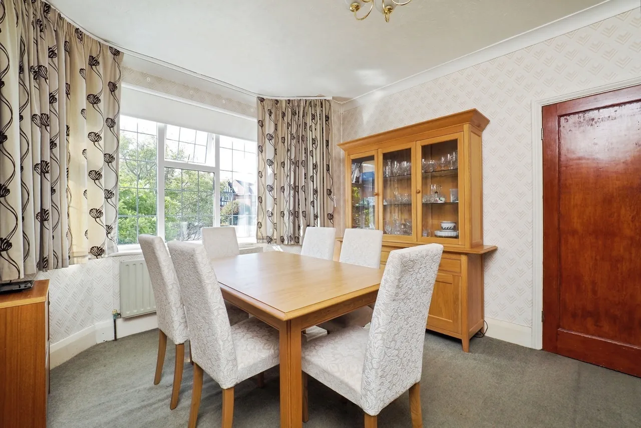 Larch Crescent, Beeston, Nottingham, Nottinghamshire, NG9, photo 8