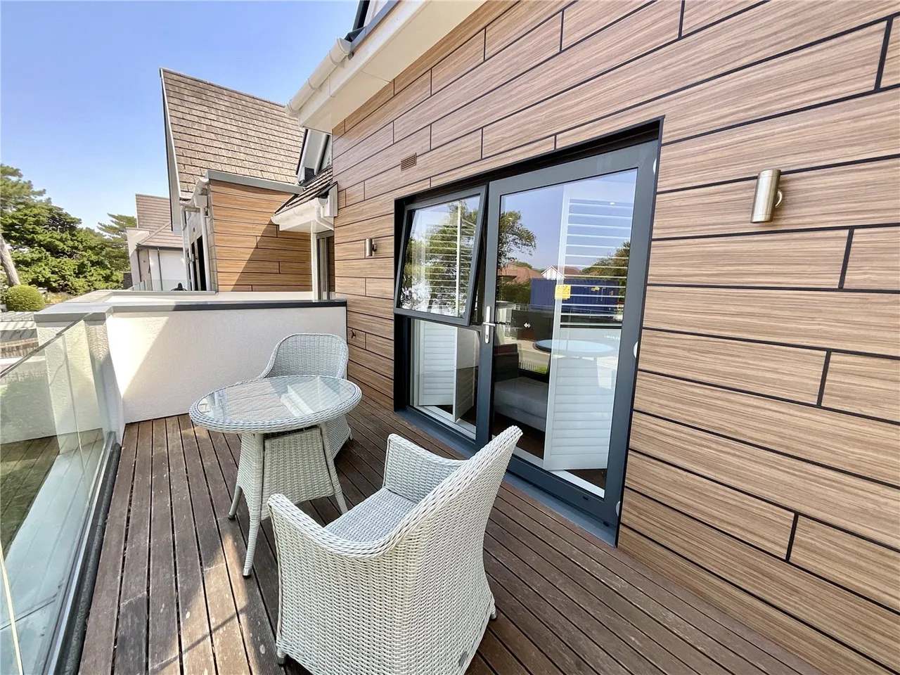 Seascape, 27 Wharncliffe Road, Highcliffe, Dorset, BH23, photo 11
