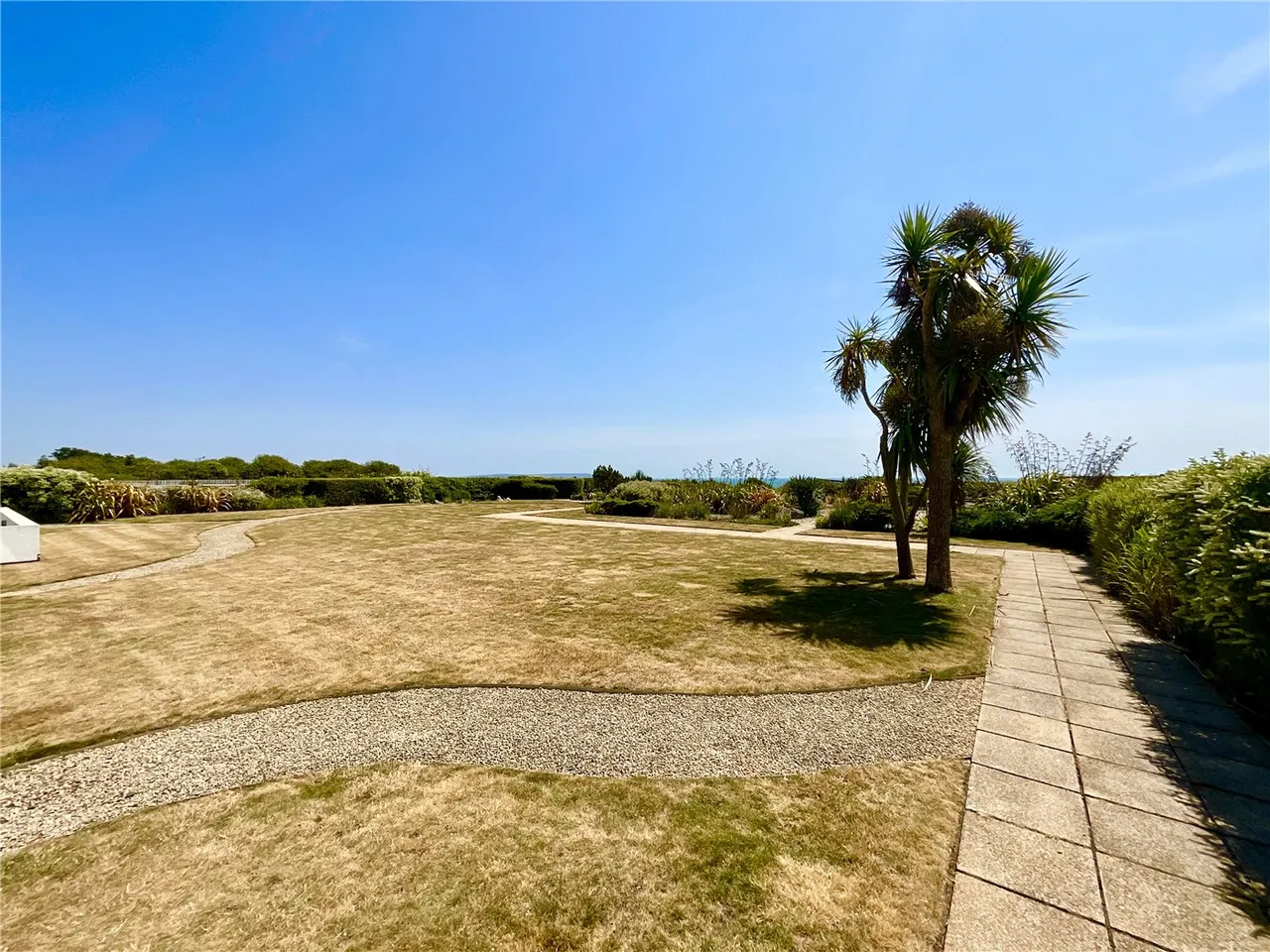 Seascape, 27 Wharncliffe Road, Highcliffe, Dorset, BH23, photo 12