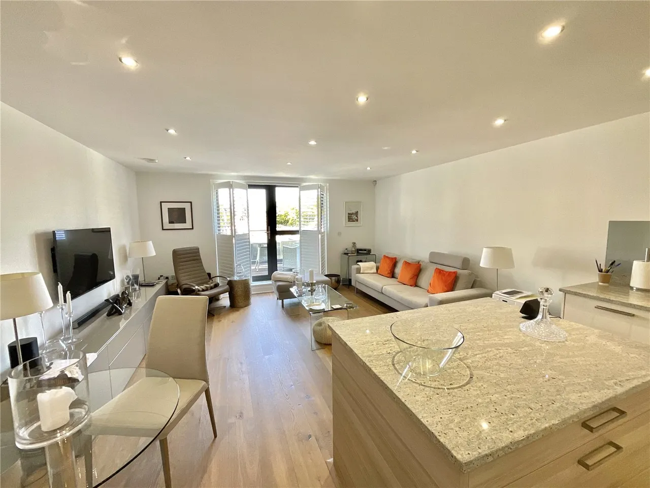 Seascape, 27 Wharncliffe Road, Highcliffe, Dorset, BH23, photo 8