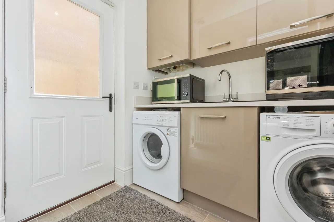 Springwood Way, Macclesfield, SK10, photo 6