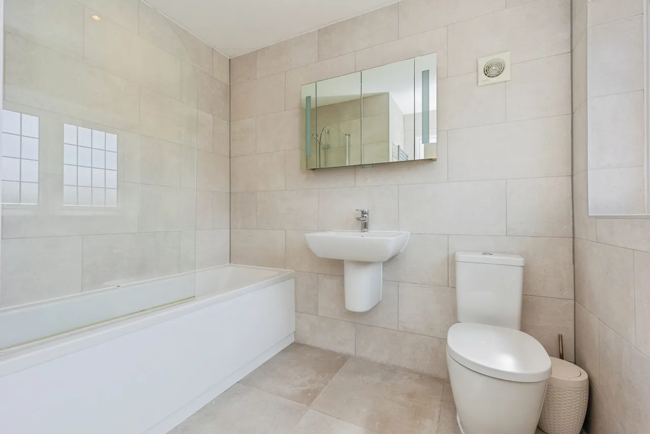 Springwood Way, Macclesfield, SK10, photo 14