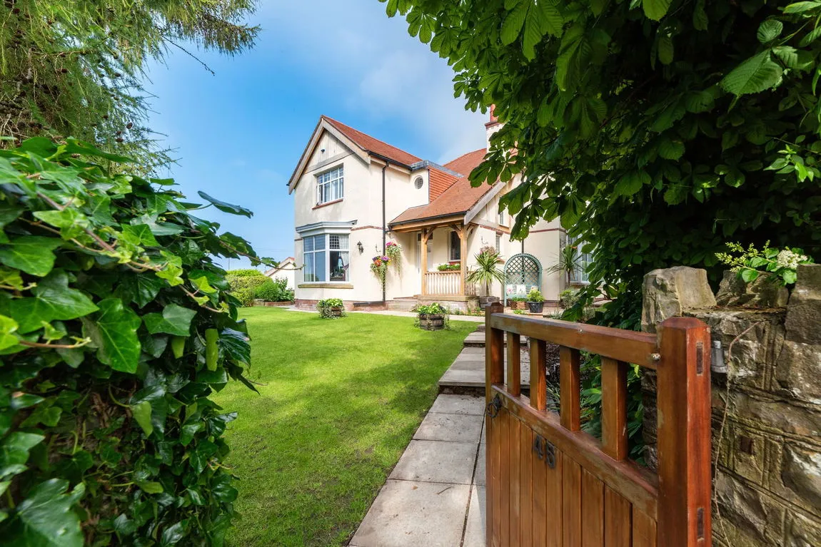 4 bed house for sale — Linden Walk, Prestatyn, Denbighshire, LL19 9EE