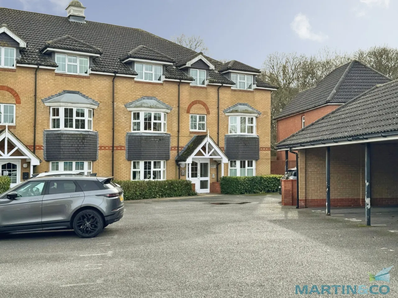 2 bed flat to rent, Bryony Drive, Kingsnorth, TN23