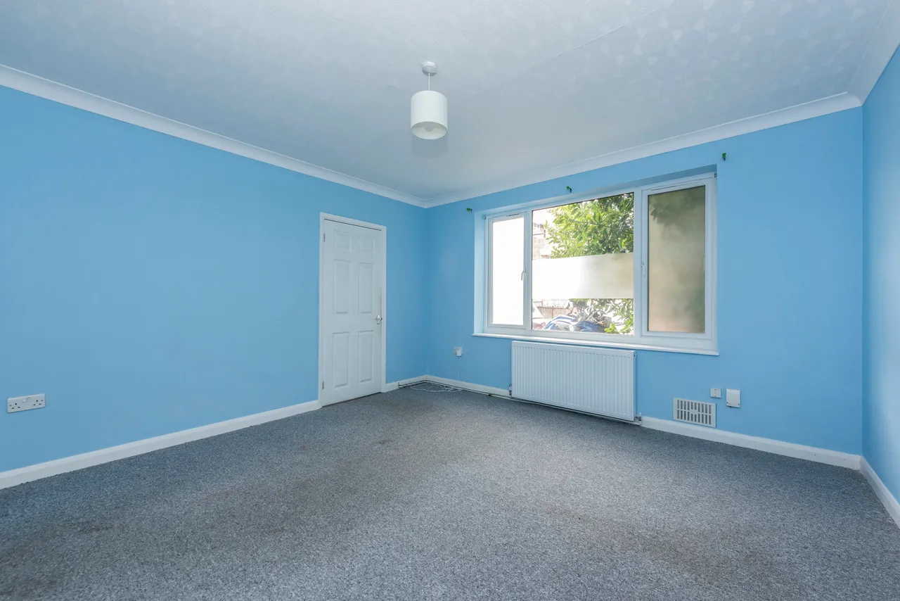 Grove Road, Hounslow, TW3, photo 2