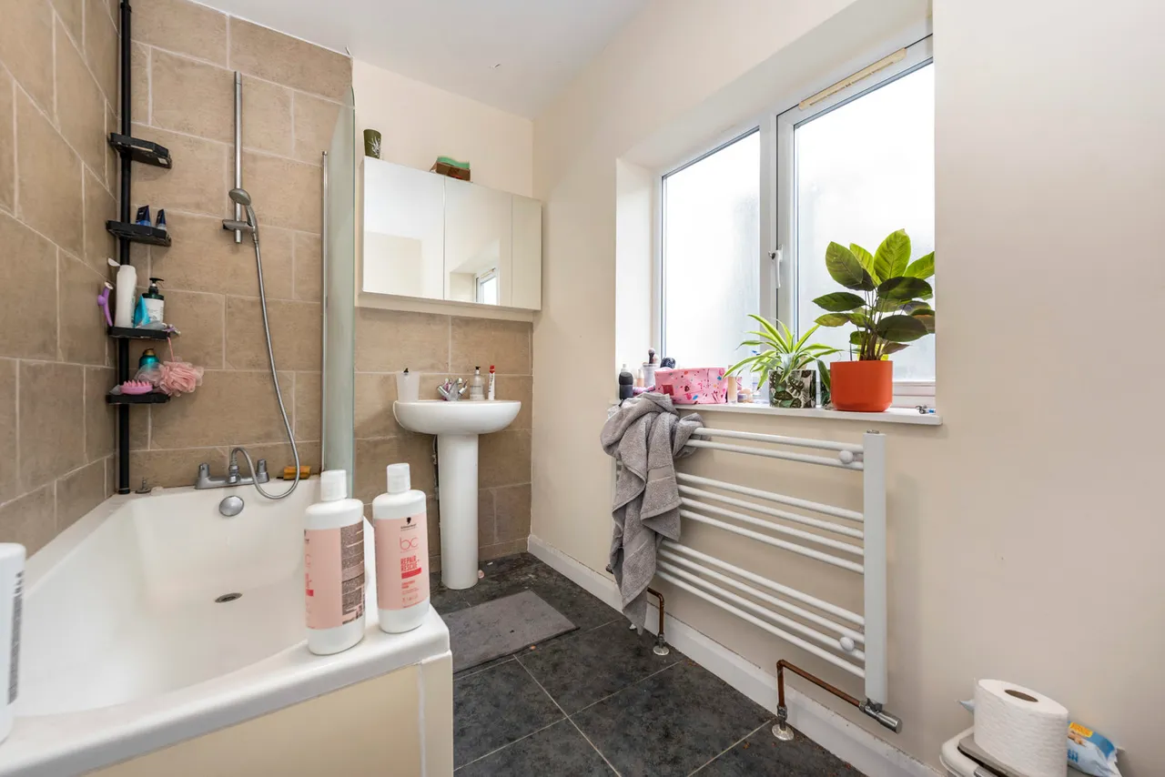 Grove Road, Hounslow, TW3, photo 15