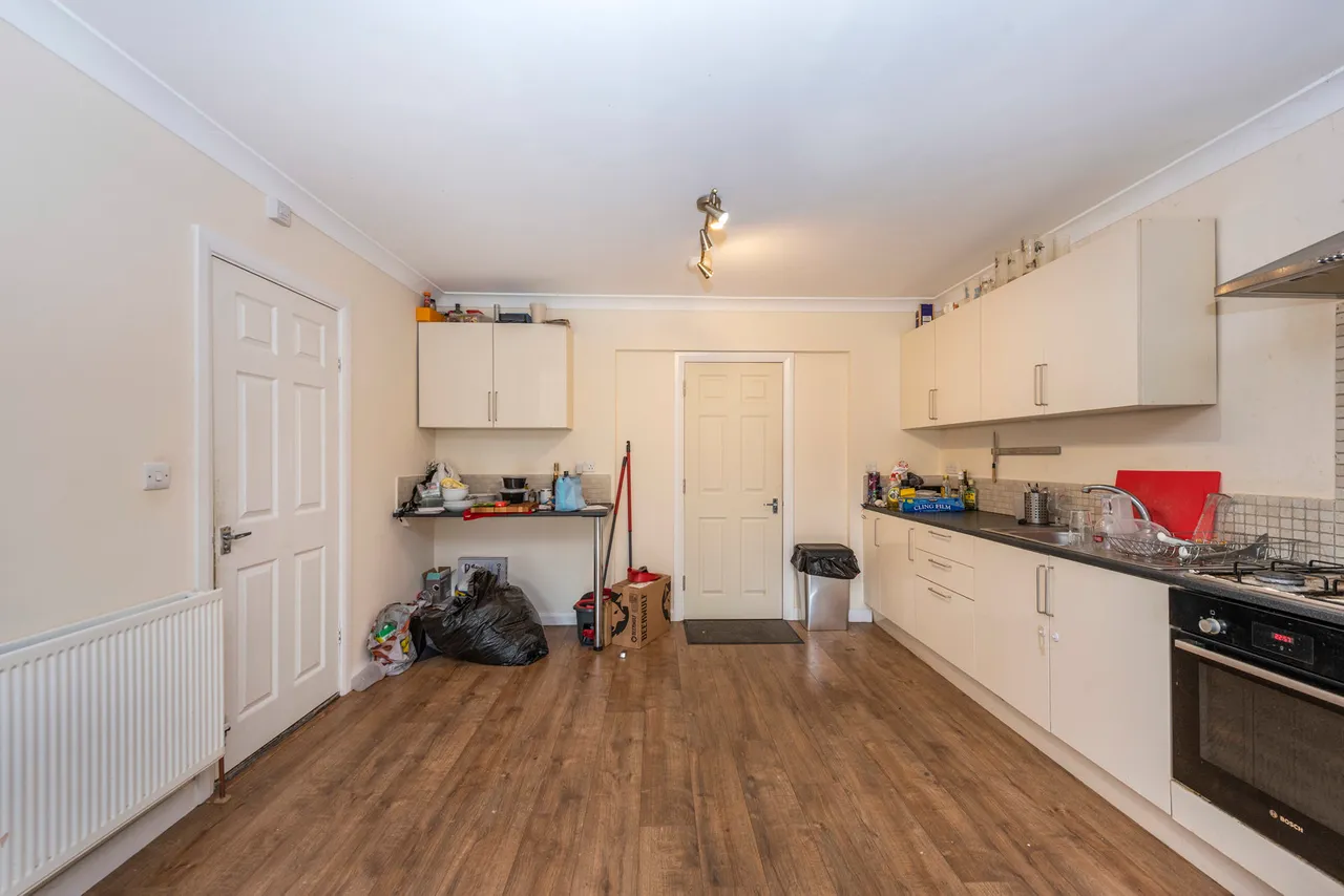 Grove Road, Hounslow, TW3, photo 9