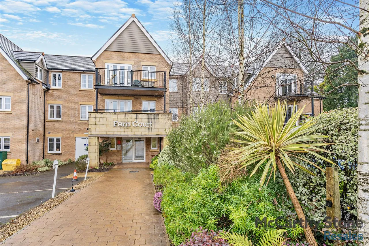 1 bed flat for sale, Gower Road, Sketty, SA2