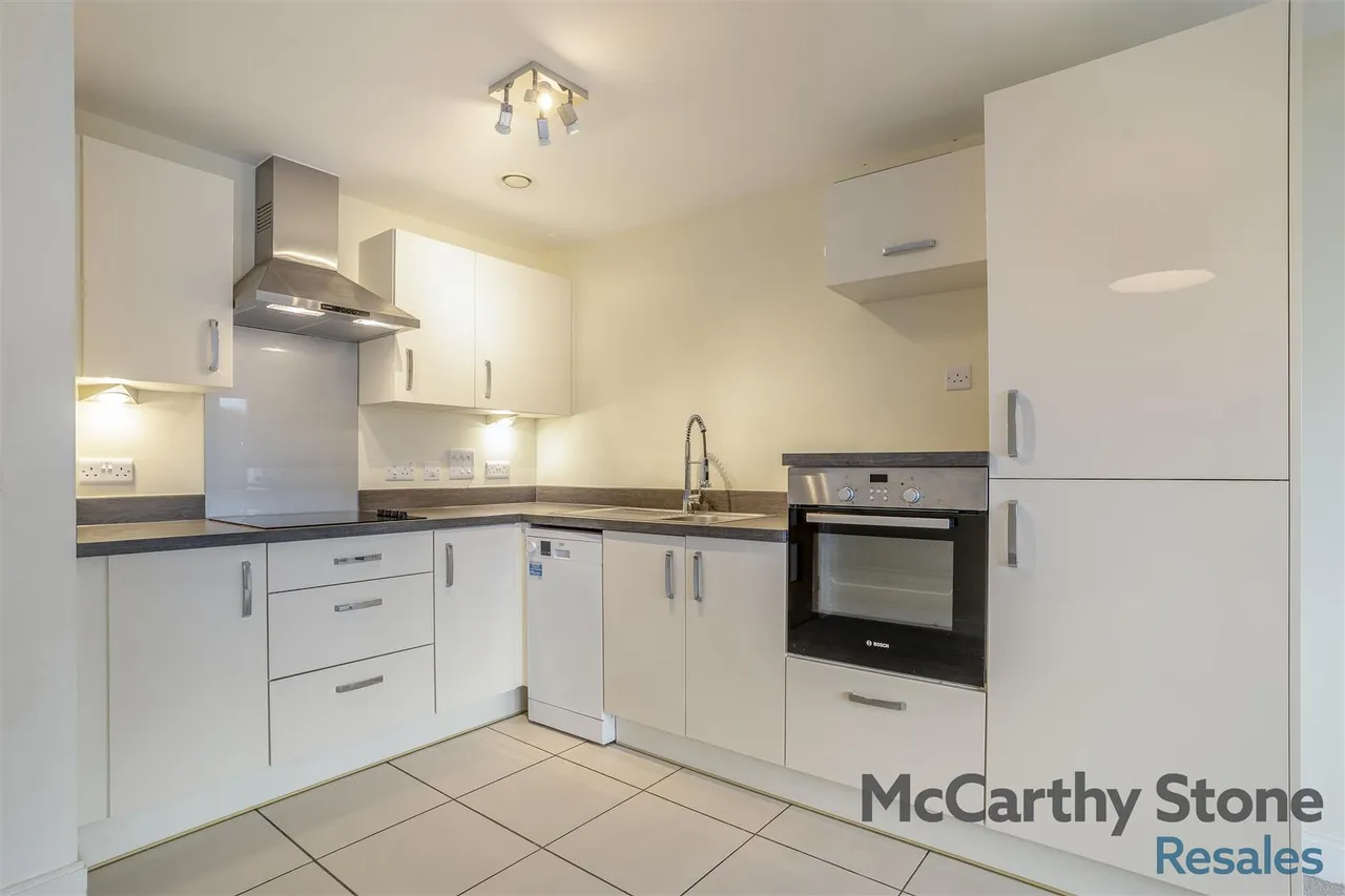 Gower Road, Sketty, SA2, photo 43