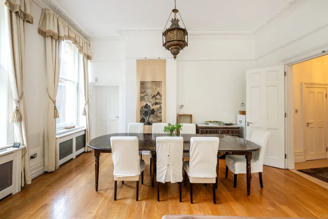 Northumberland Avenue, Charing Cross, WC2N, photo 8