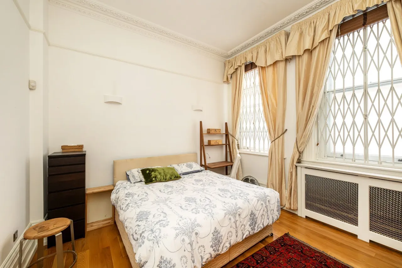 Northumberland Avenue, Charing Cross, WC2N, photo 21