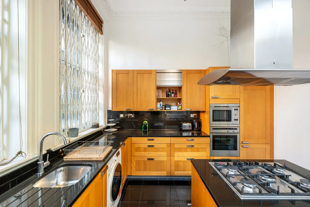 Northumberland Avenue, Charing Cross, WC2N, photo 11