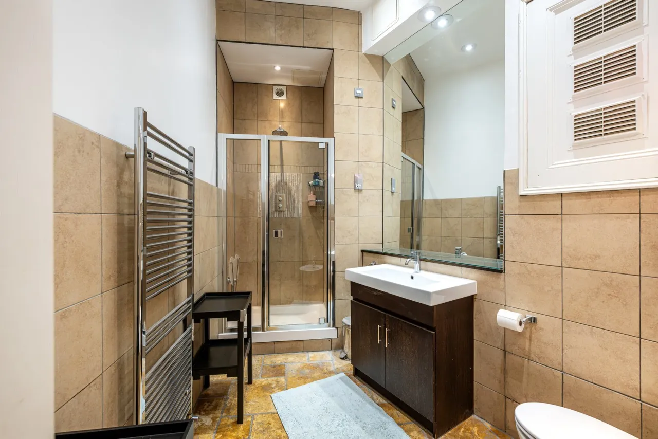 Northumberland Avenue, Charing Cross, WC2N, photo 24