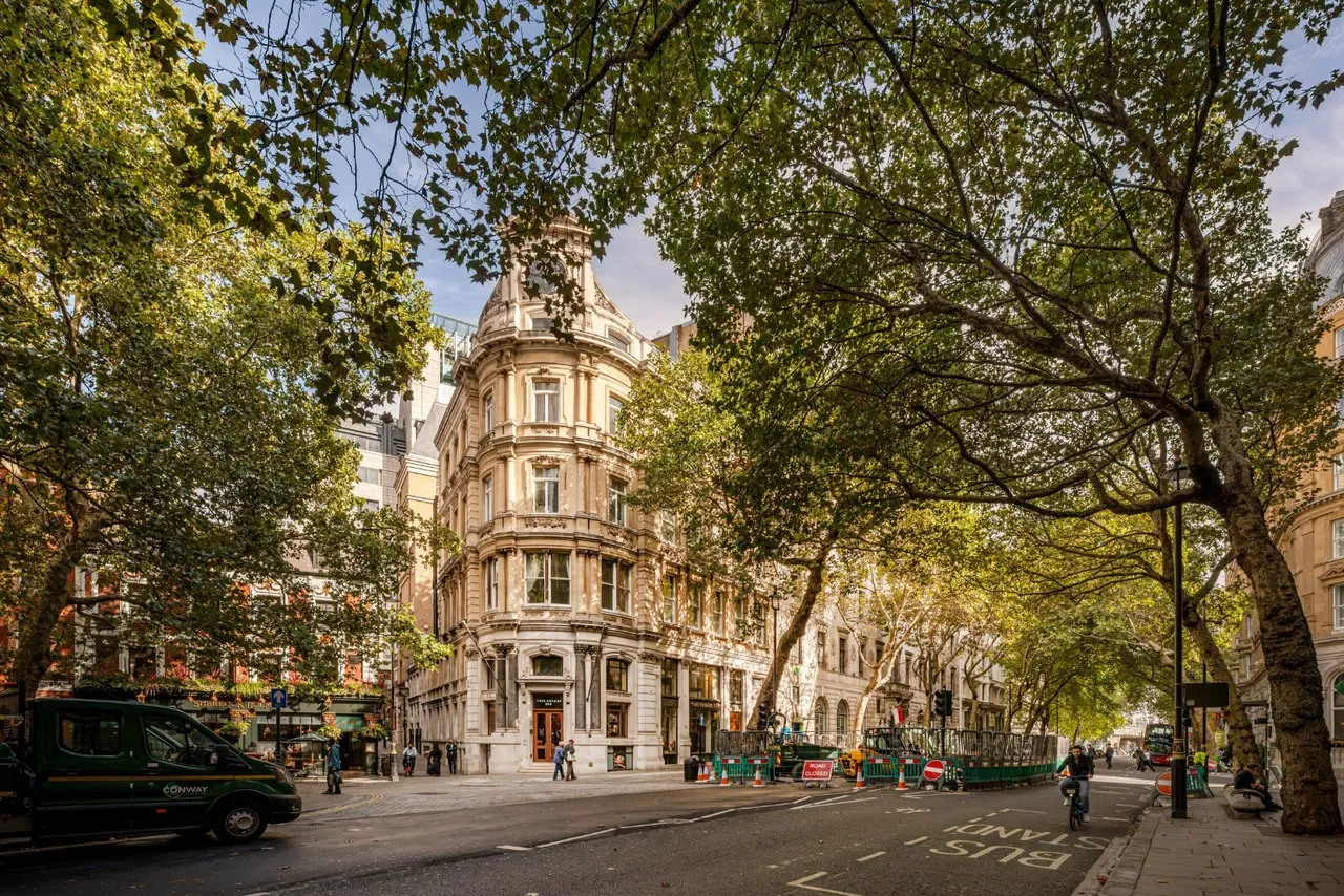 Northumberland Avenue, Charing Cross, WC2N, photo 28