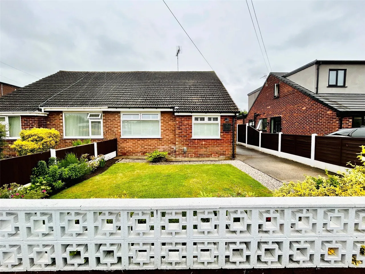 2 bed house for sale — Severn Drive, Walton-le-Dale, Preston, Lancashire, PR5