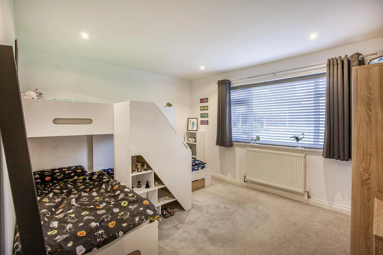 Eastfield Crescent, Sheffield, S25, photo 21