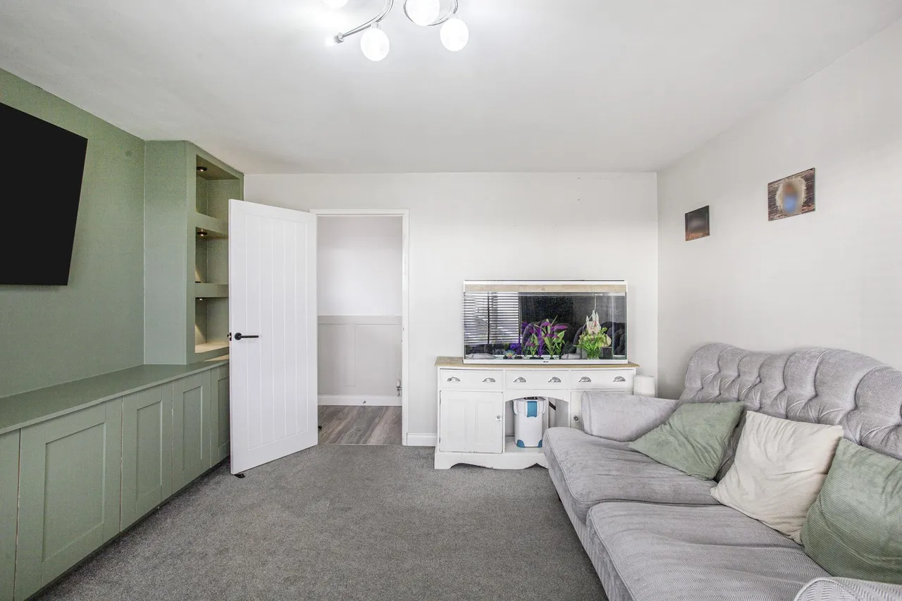 Eastfield Crescent, Sheffield, S25, photo 2