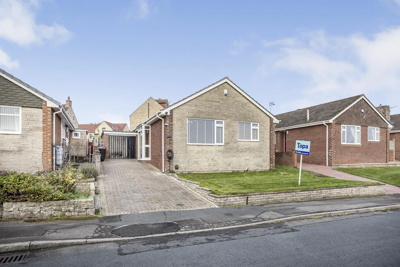 3 bed house for sale, Eastfield Crescent, Sheffield, S25