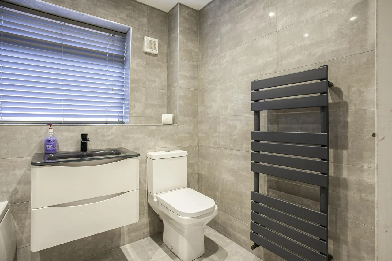 Eastfield Crescent, Sheffield, S25, photo 23